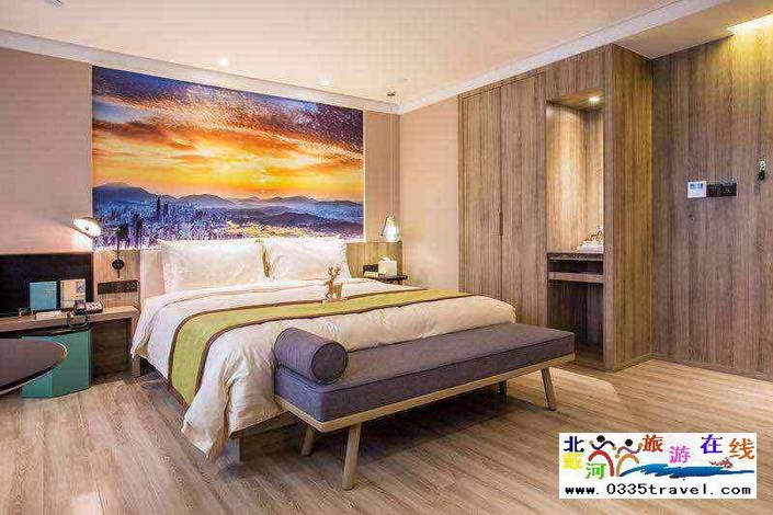 秦皇島迎賓路亞朵酒店