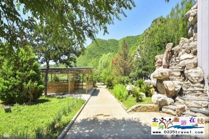 隆化金水灣溫泉度假村